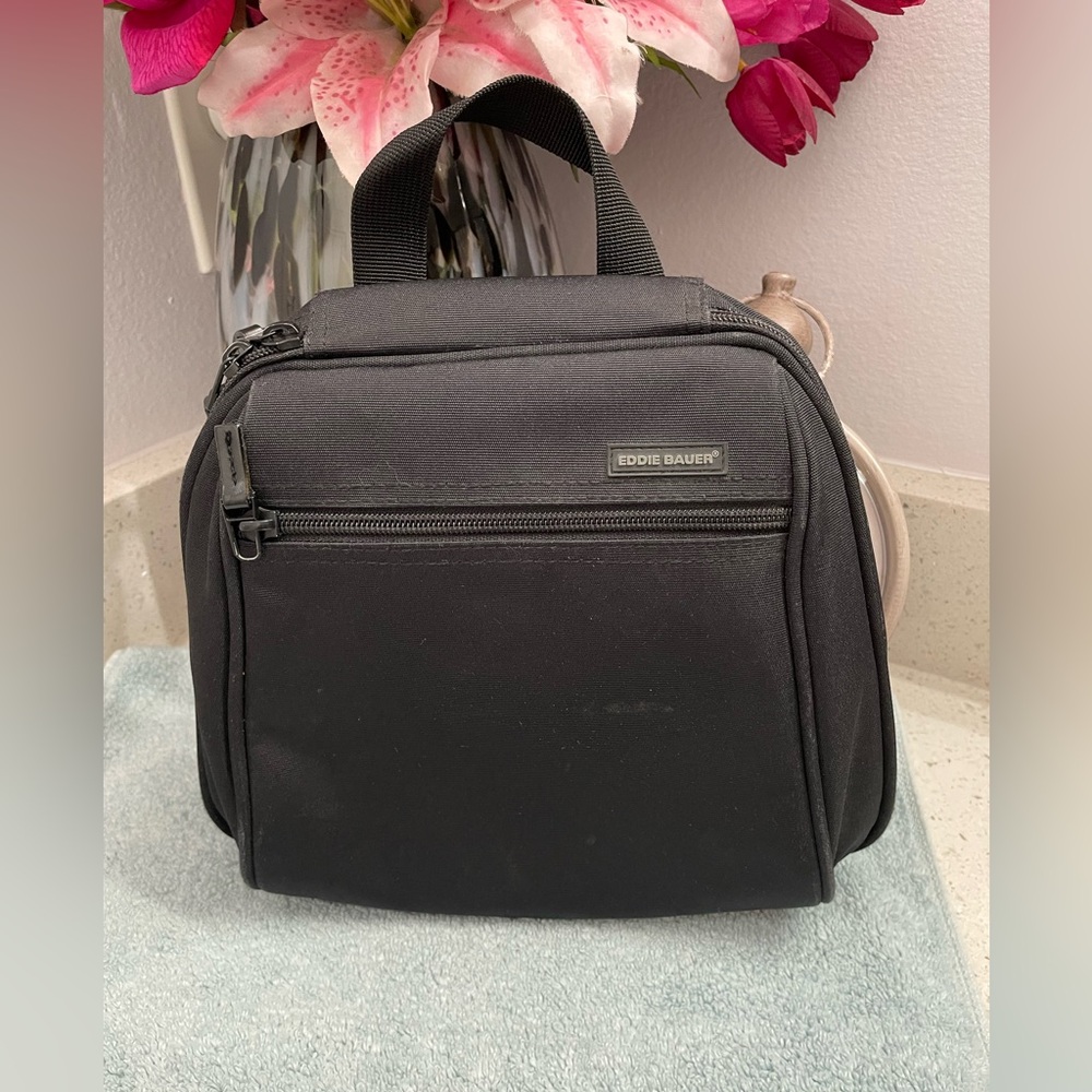 Eddie Bauer Hanging Black Men's Toiletry Bag